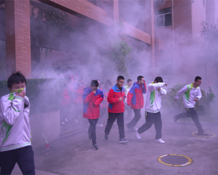 警钟长鸣，防患未然 ——我校成功进行宿舍楼、教学楼紧急疏散演练